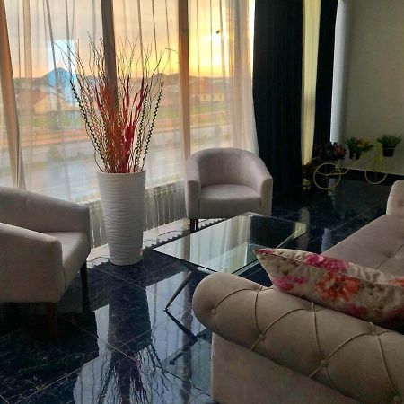 Grand Villa Turkistan Luaran gambar