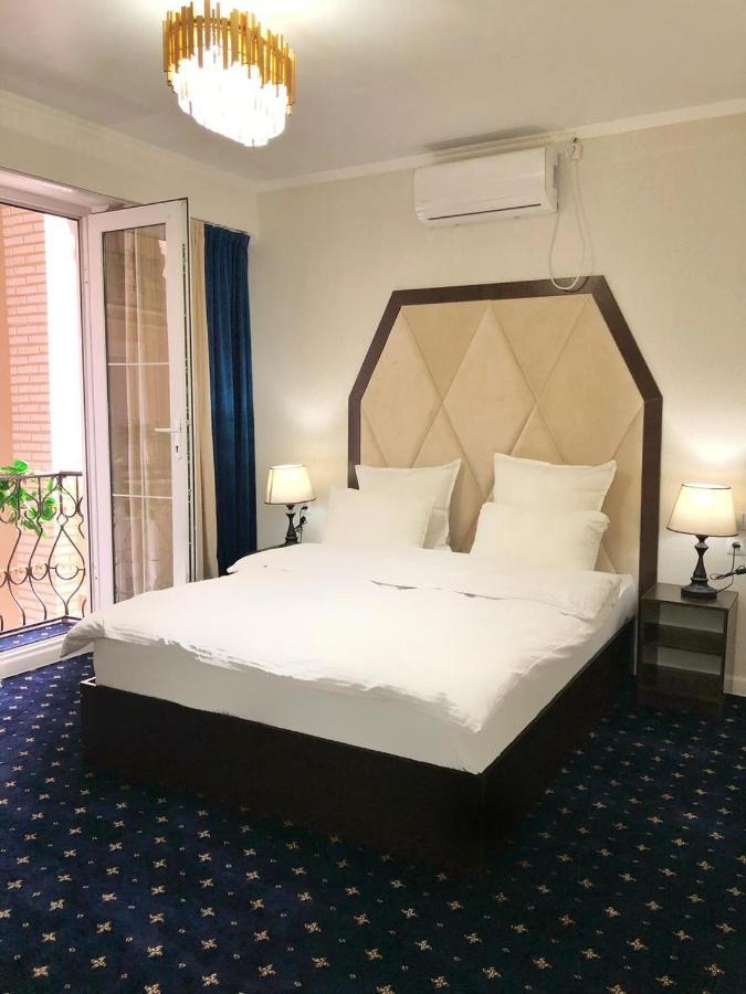 Grand Villa Turkistan Luaran gambar